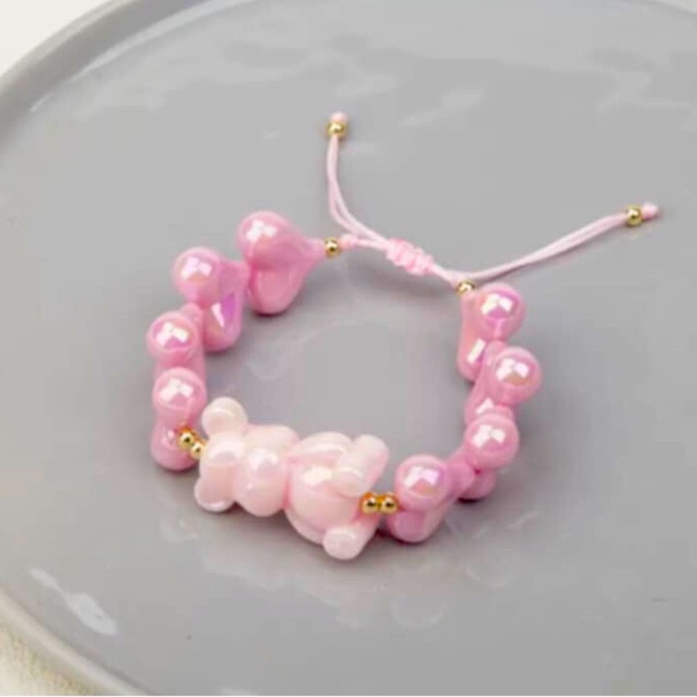 Cute bracelet 😍😍💞